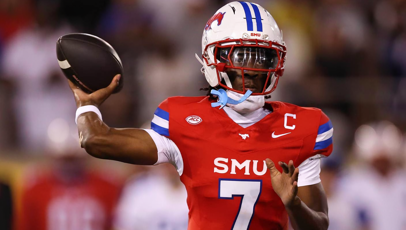 FB体育登录 - SMU 为现役球员命名康复中心，凯文·詹宁斯 Heisman 之路再添里程碑 - FB体育